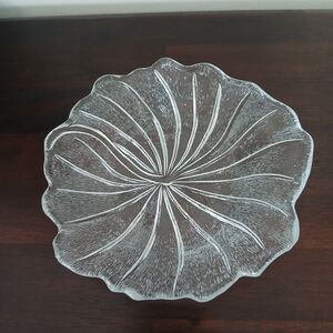 Indiana Glass Clear Swirl Decorative Bowl